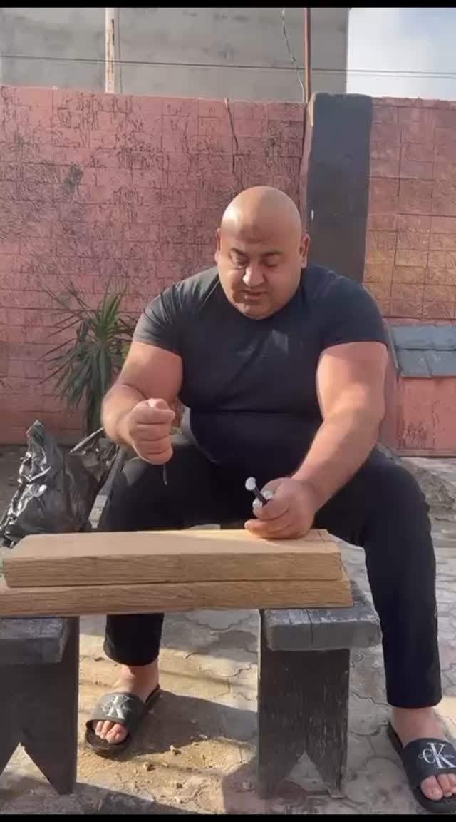 He Can Hammer Nails Using Only His Hands thumbnail