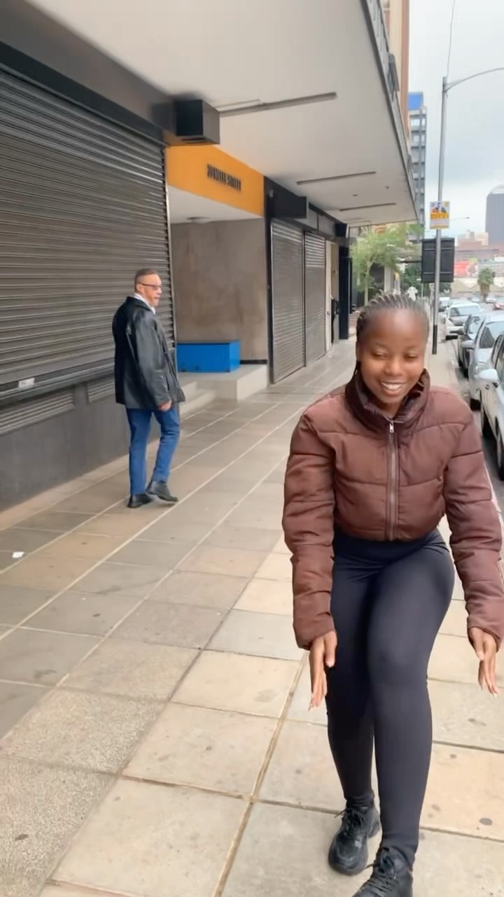 Dude was ready to risk his family and pension fund for her 😂😂 thumbnail
