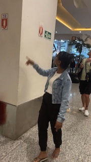 I saw a Karen fighting mall staff after she stole from a clothing store thumbnail