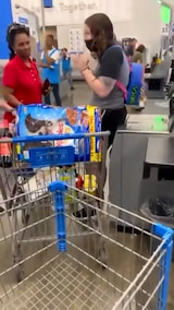 Karen overacting cause she didn’t get what she wanted thumbnail