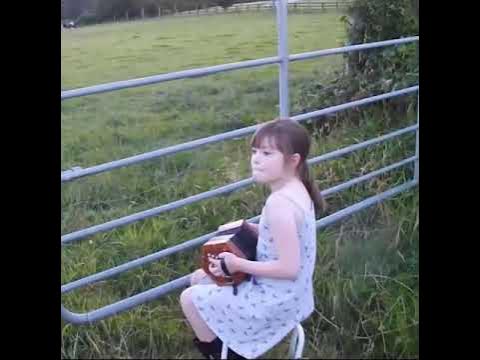 The Power of Music: Little Girl Serenades Herd Of Cows thumbnail