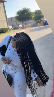 This Chick Thick AF Showing Off Her New Hair Style! thumbnail